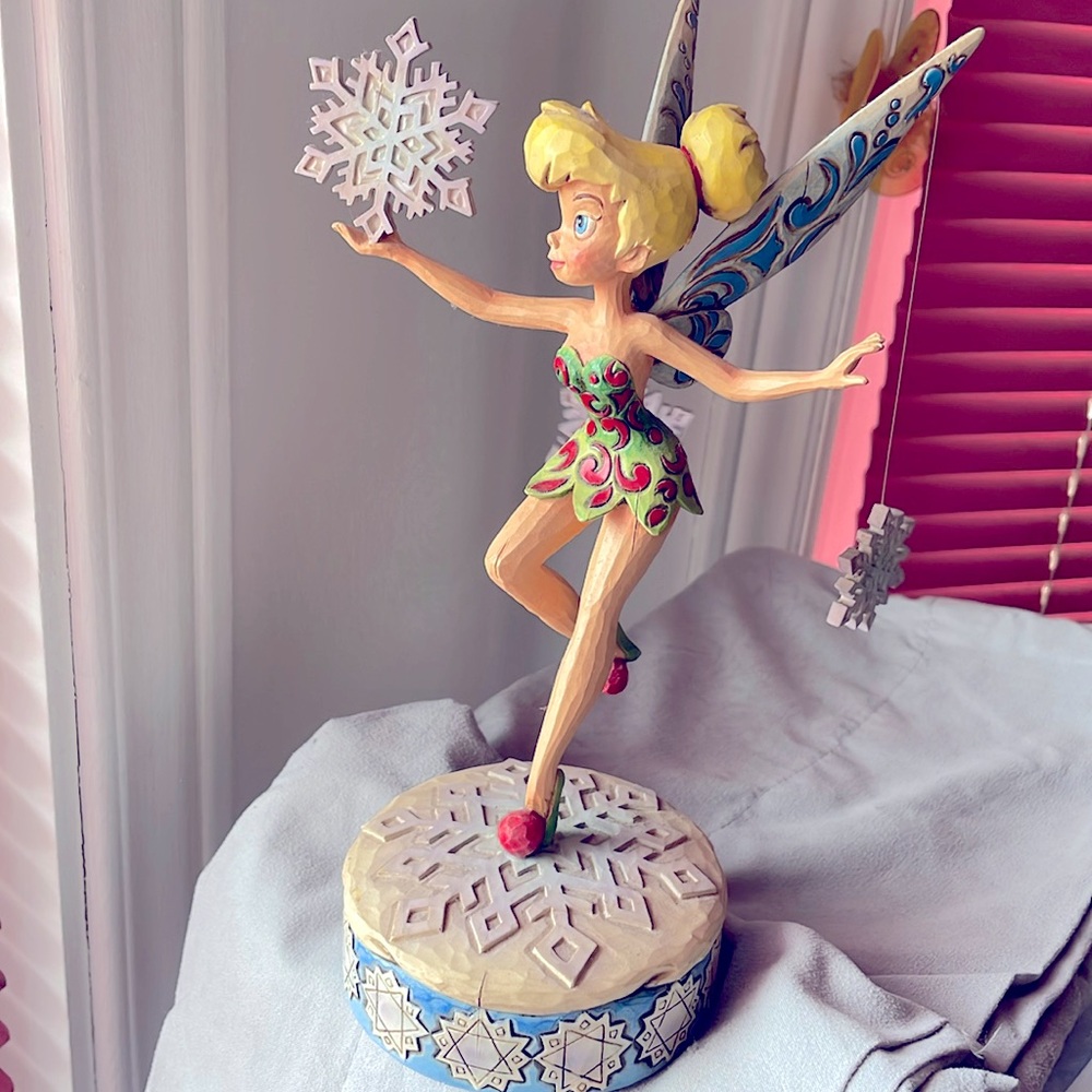 Disney tinker Bell Winter Wonderland figurine
